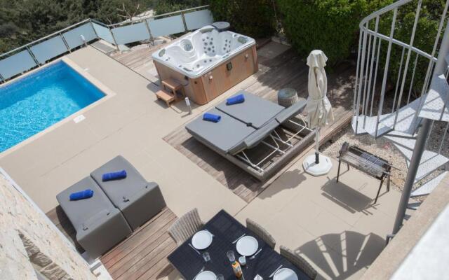 Esprit Villa 33 Latchi