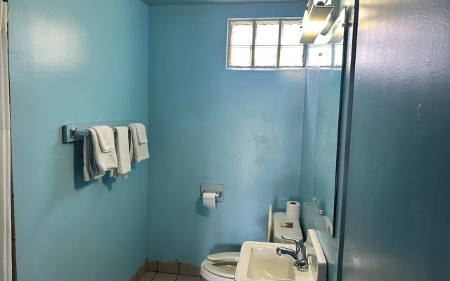 Westgate Manor Motel Austintown-Younstown, Ohio