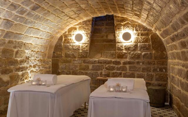 Le Petit Beaumarchais Hotel & Spa