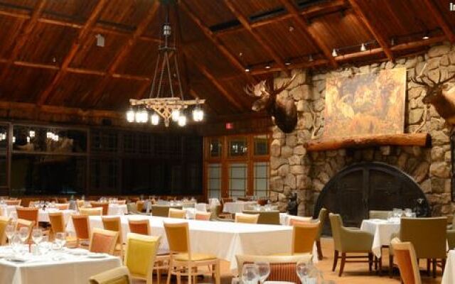 Overlook Lodge at Bear Mountain