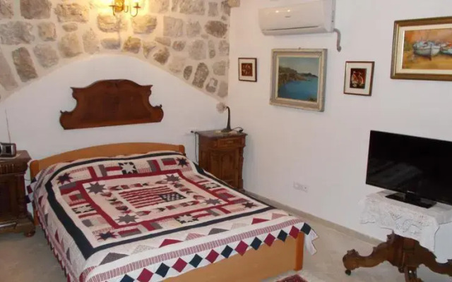 Apartments Kapo