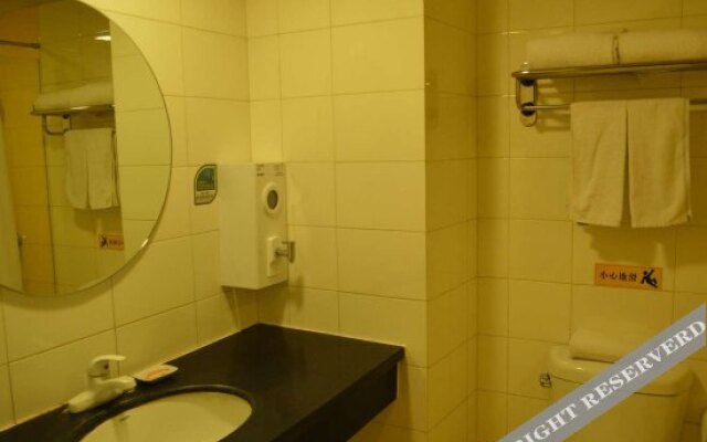 Homeinn Business Hotel (Hohhot University East Street Agricultural University)