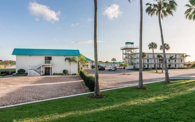 Days Inn By Wyndham Lake Okeechobee