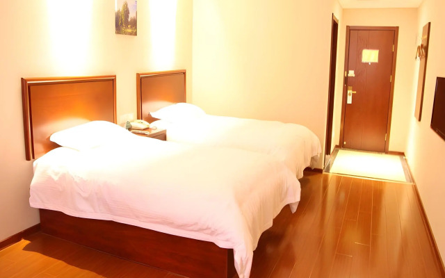 GreenTree Inn Qingdao Development District SDUST Express Hotel