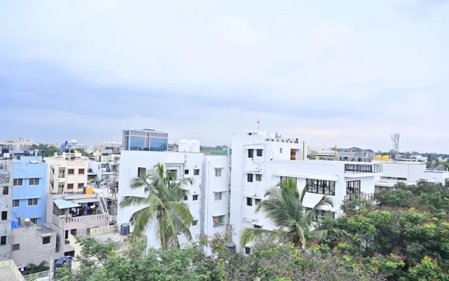 Hotel Noble Nook 100 ft. Road Indiranagar
