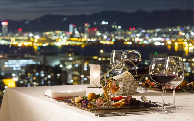 Kobe Bay Sheraton Hotel & Towers