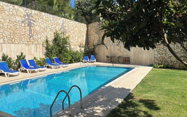 White Suites Icmeler