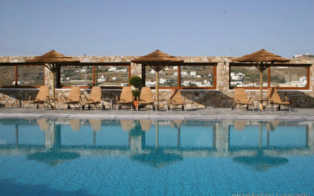 Yiannaki Hotel