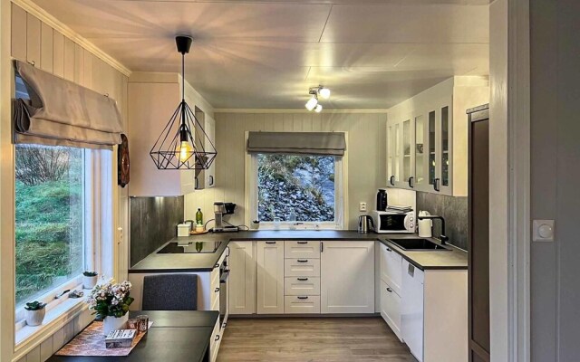 Amazing Home in Etne With 5 Bedrooms and Wifi