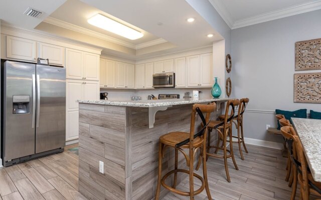 Phoenix Gulf Shores by Brett/Robinson Vacations