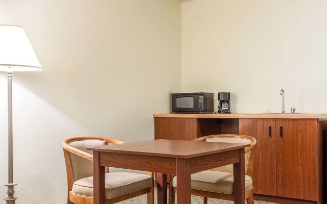 Quality Inn & Suites