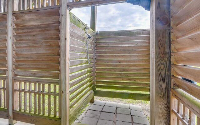 Furnished Patio & Deck: Galveston Escape!