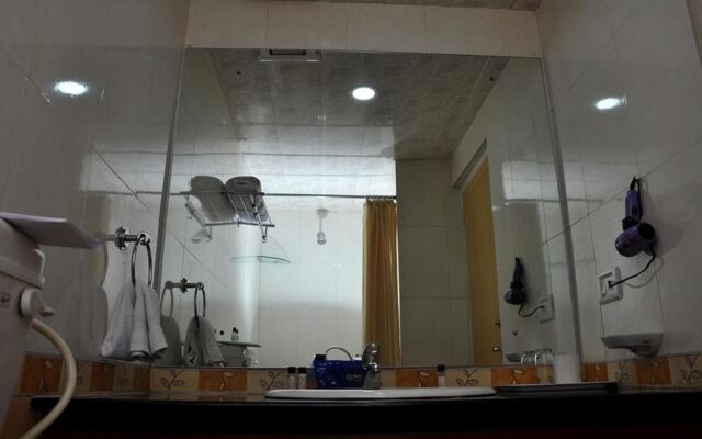 OYO Premium Coakers Walk