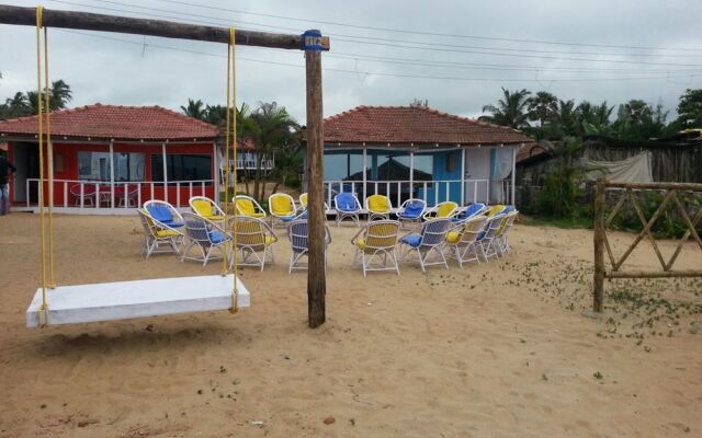 Cisco's Beach Shack and Cottages