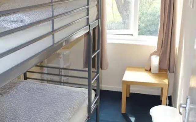 Russell Scott Backpackers Hostels