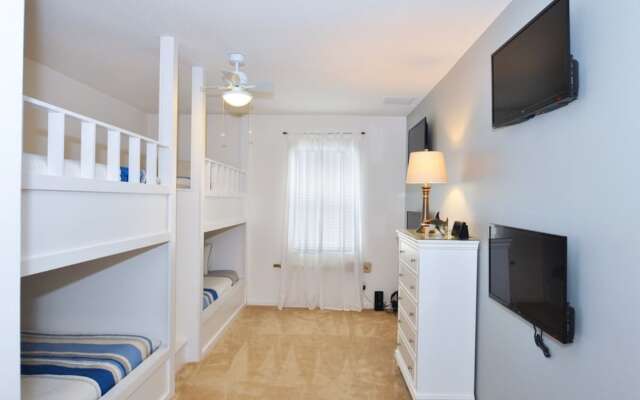 Solterra Six-bedroom