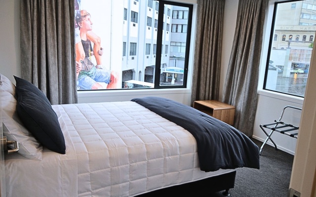 Dunedin Luxury Stay – Guest Rooms – Dunedin