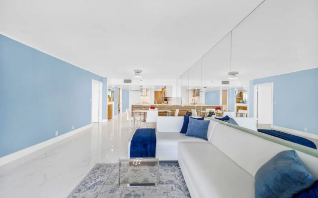 Spacious One Bedroom Centrally Located