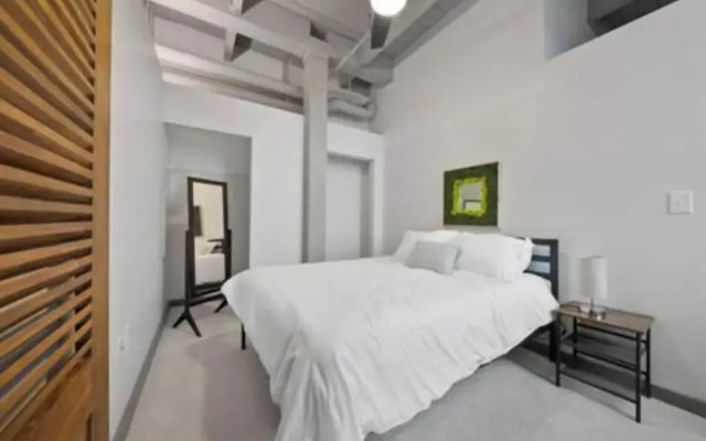 2125 Superior Living