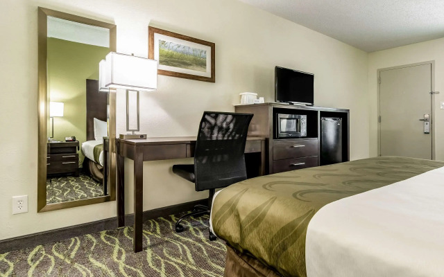 Quality Inn & Suites Creedmoor - Butner