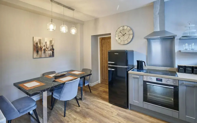 Host Stay 82F Galgate