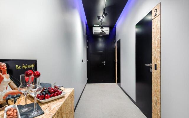Split Industrial Design Rooms