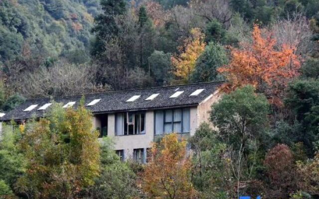 Xishan Shendu Hostel