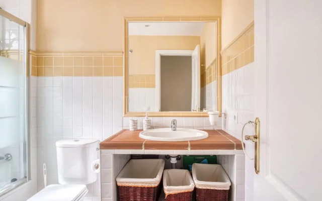 Posh Holiday Home in Huelva With Swimming Pool
