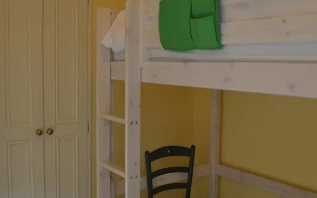 Traditional Georgian Flat in New Town, Sleeps 5-6