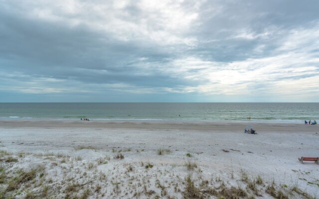 Pointe Condo #201 by Vtrips