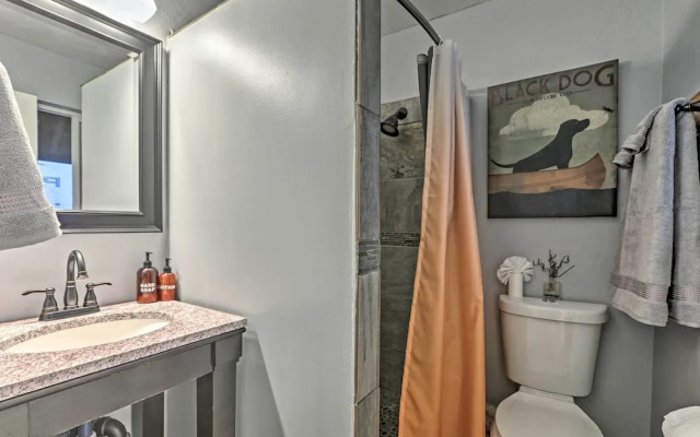 Idyllic Tahoe Home: 1 Mi to Heavenly Ski Resort!