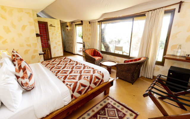 PrideInn Mara Camp & Cottages