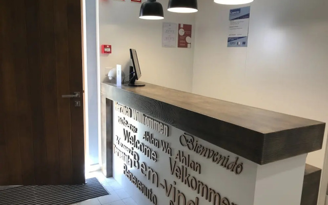 Royal Beach Hostel & Suites