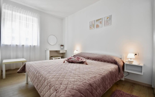 Apartment Erika - for 2 near the beach