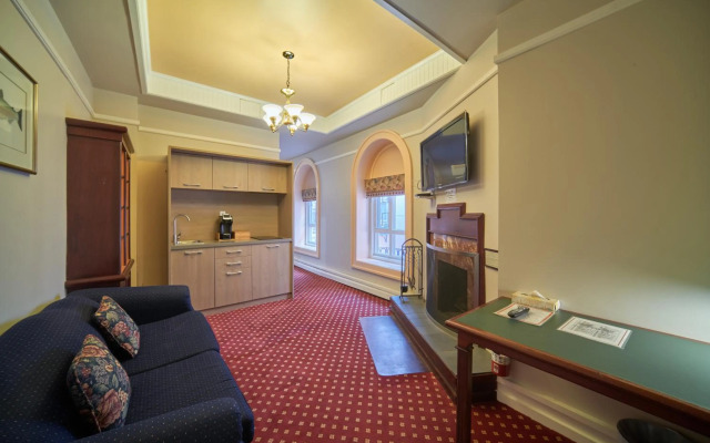 Bedford Regency Hotel