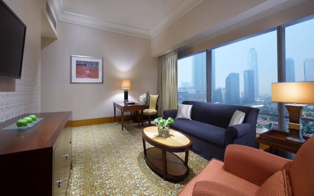 The Ritz-Carlton Jakarta, Mega Kuningan