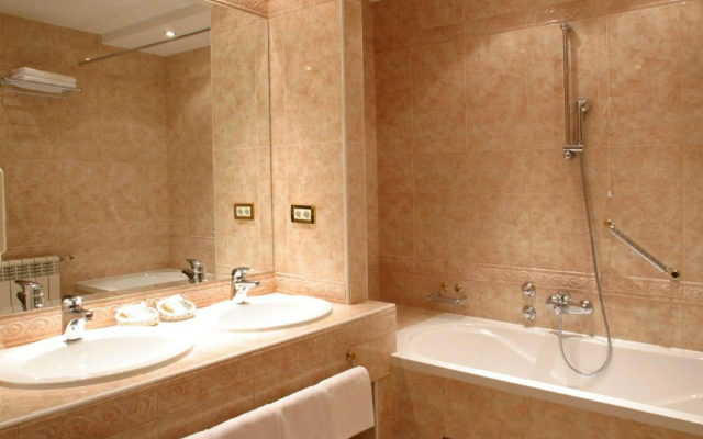 Hotel AS