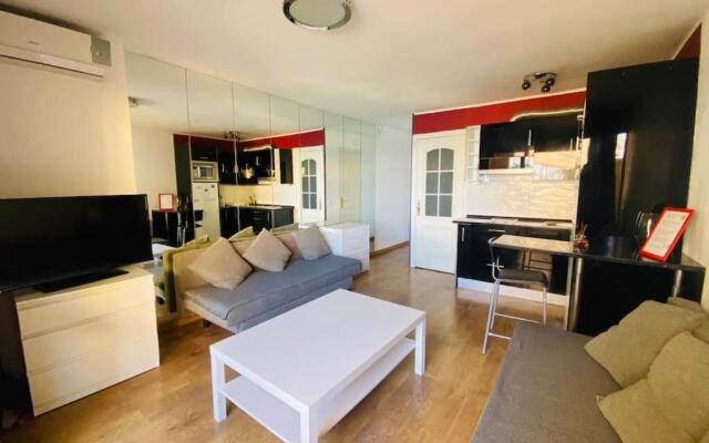 First line beach studio/Center/5p!