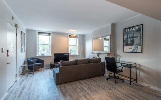 Grand Local Ave Luxury Apartments