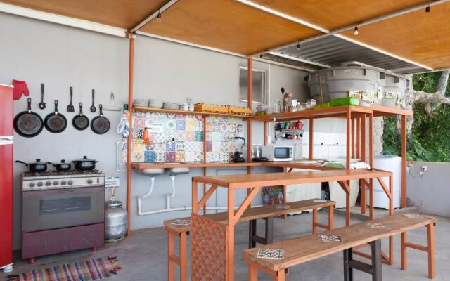 Abraço Carioca Favela Hostel