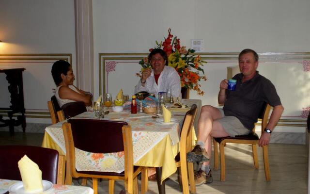 Hotel Megh Niwas