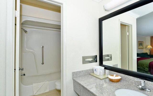 Americas Best Value Inn Columbus, TX