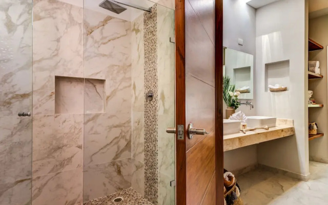 Casa Sieva 4 BDRM luxury villa sleeps 8
