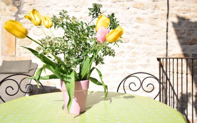 Charming Holiday Home In Montclus with Terrace