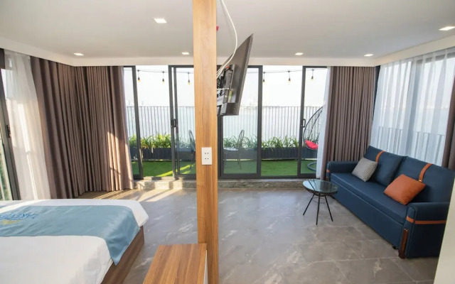 Lake View Hotel