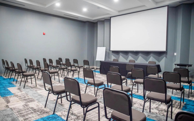 Holiday Inn Express & Suites Tijuana Otay by IHG