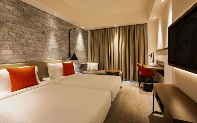 Lemon Tree Premier City Center Pune
