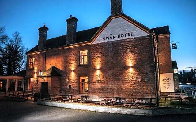 The Swan at Forton