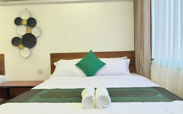 Longzhu Guesthouse