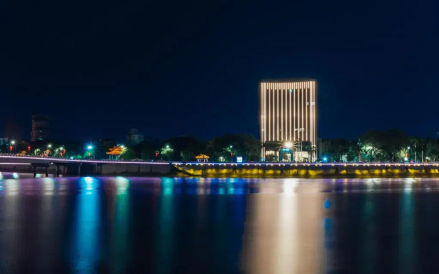 White Swan Guest House Meizhou